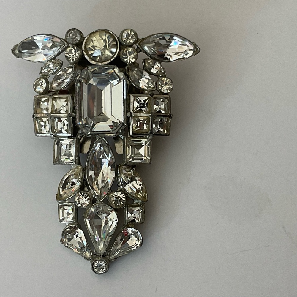 Rhinestone brooch